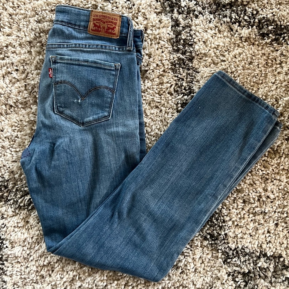Levi’s 712 Slim size 28